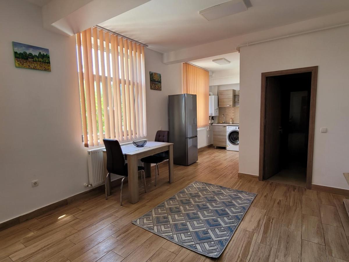 Apartamente Livada Râmnicu Vâlcea Dış mekan fotoğraf