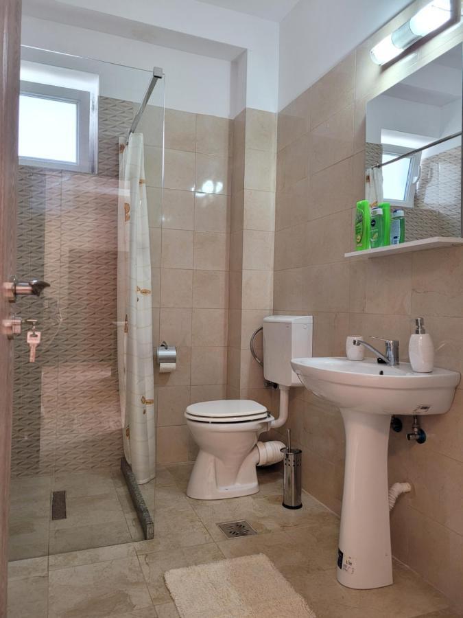 Apartamente Livada Râmnicu Vâlcea Dış mekan fotoğraf