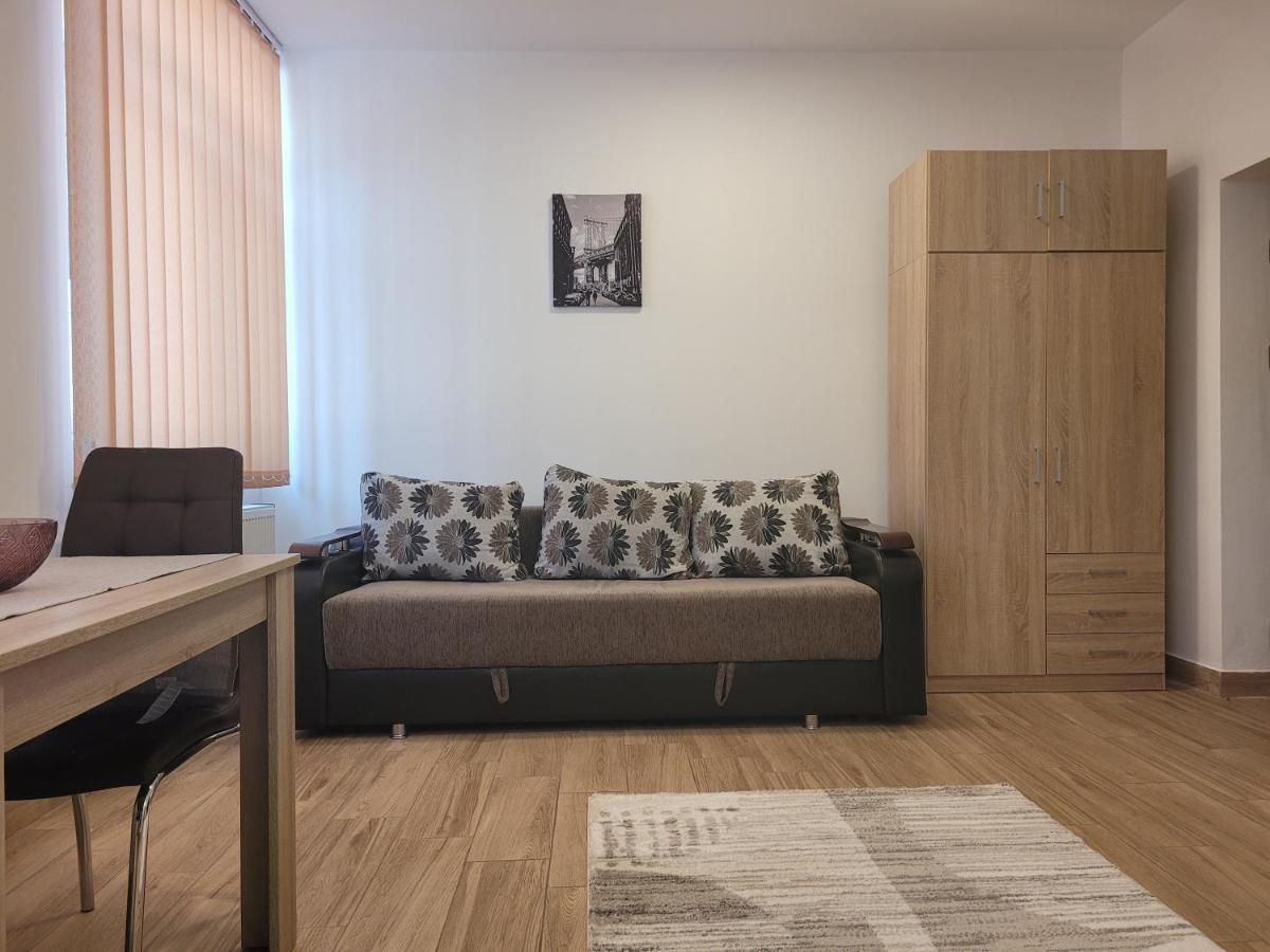 Apartamente Livada Râmnicu Vâlcea Dış mekan fotoğraf