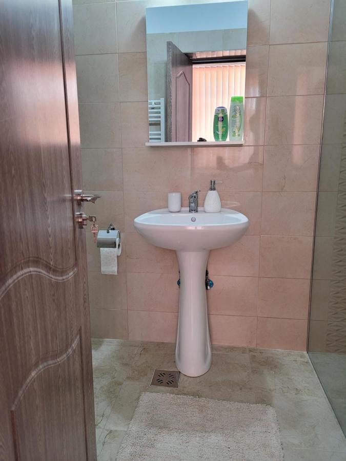 Apartamente Livada Râmnicu Vâlcea Dış mekan fotoğraf