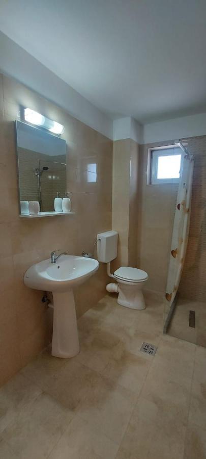Apartamente Livada Râmnicu Vâlcea Dış mekan fotoğraf